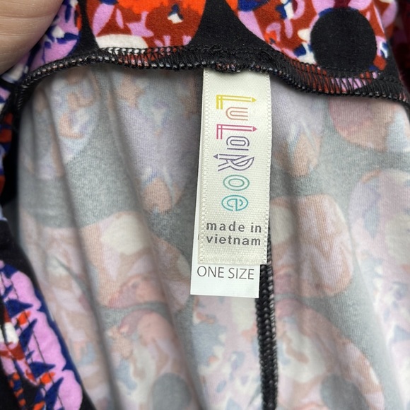 LuLaRoe New OS One Size Black Geometric Leggings NWT - Picture 4 of 8